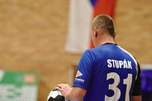 Číst dál:  MČR singlů 2017